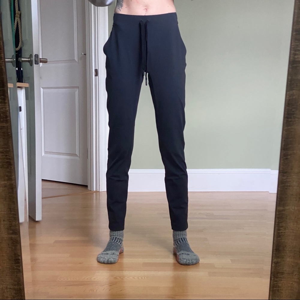 Lululemon Tapered Drawstring Pants - Grey - Size 4